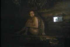 Деревенскую девку пугают до жути в бане